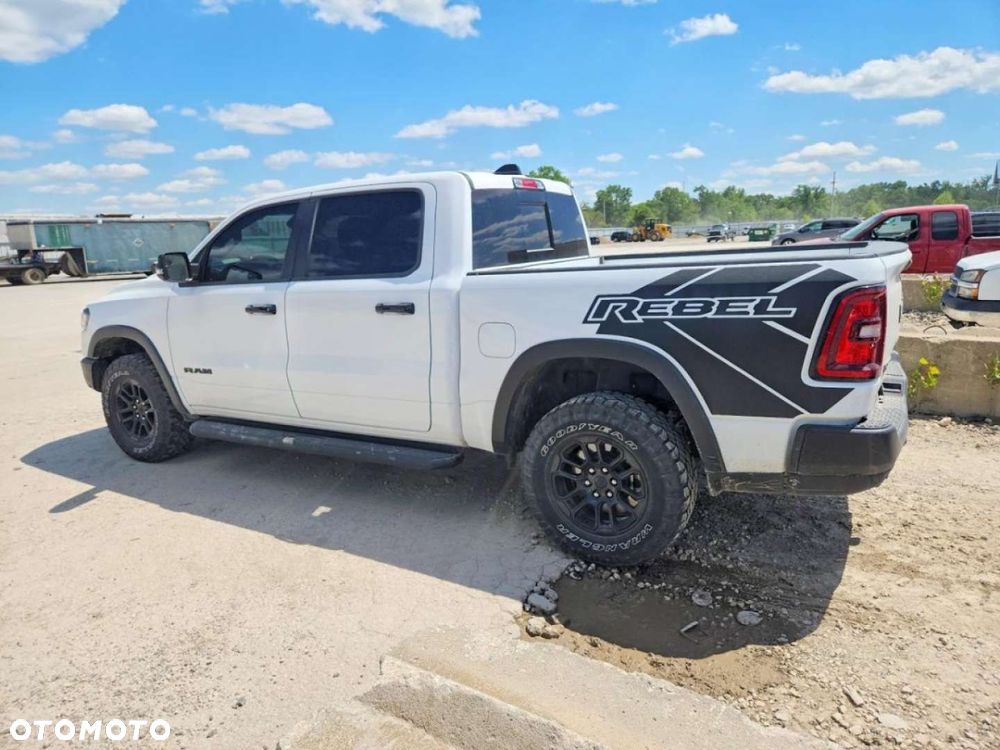 RAM 1500 - 7