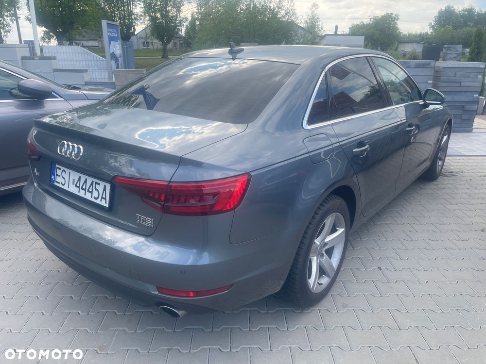 Audi A4 Limousine - 4