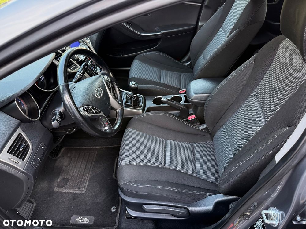 Hyundai i30 1.4 Comfort - 17