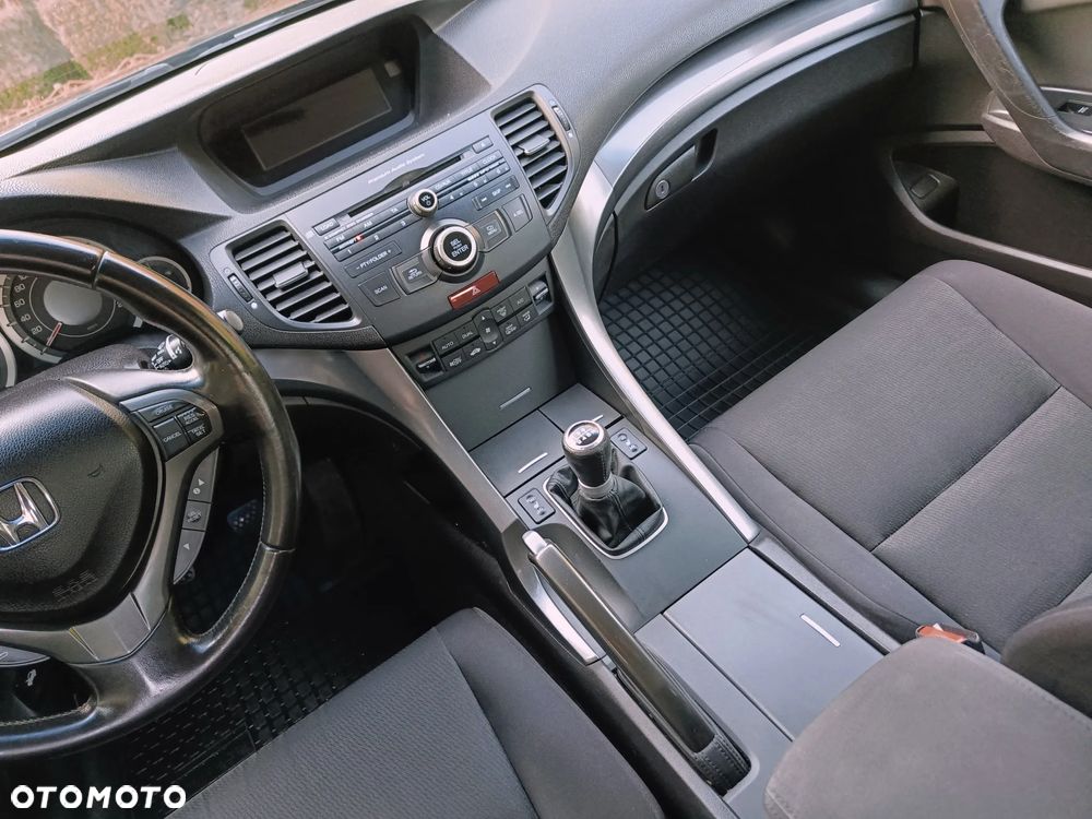 Honda Accord 2.0 Elegance - 24
