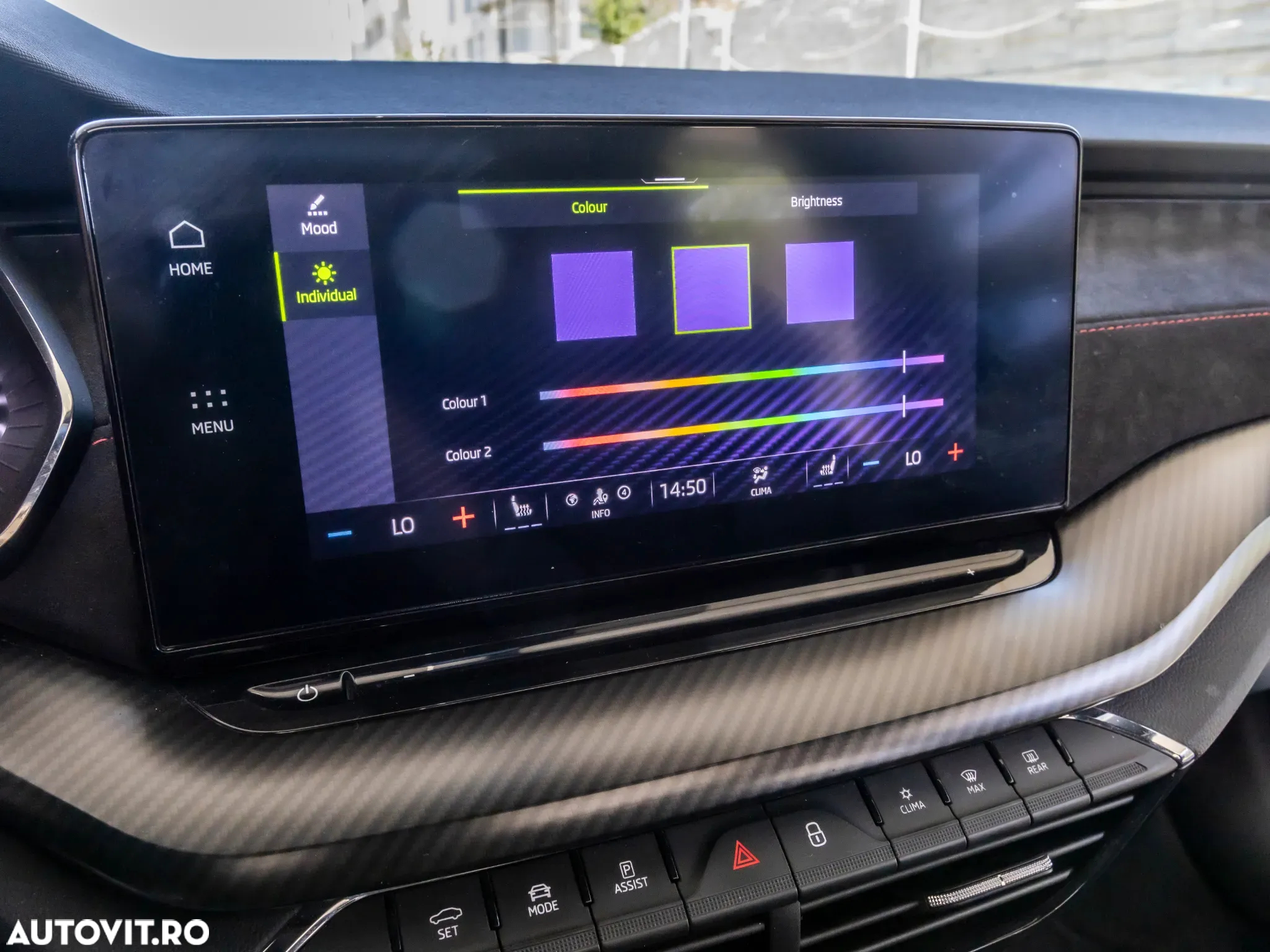 Skoda Octavia 2.0 245 TSI DSG RS - 34