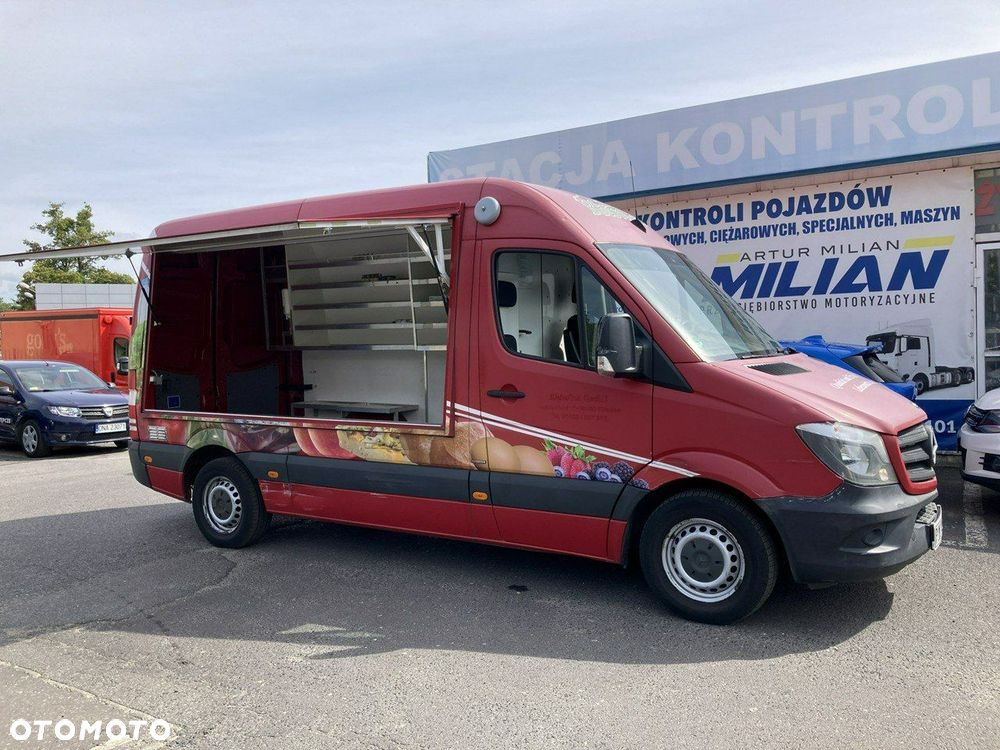 Mercedes-Benz Sprinter - 1