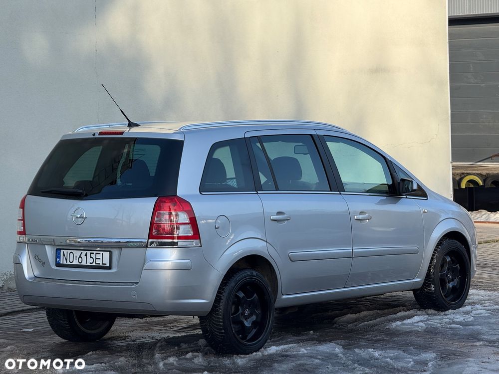 Opel Zafira 1.6 16V Comfort - 6
