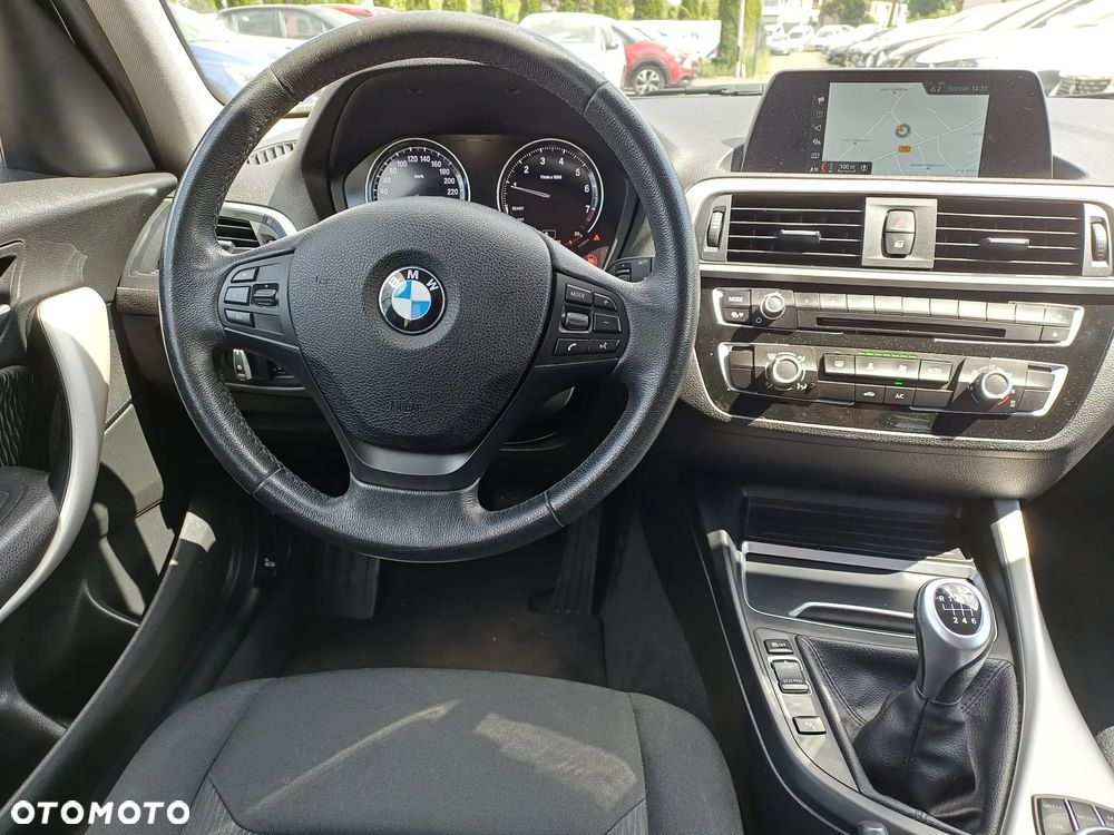 BMW Seria 1 116i Edition Metropolitan - 24