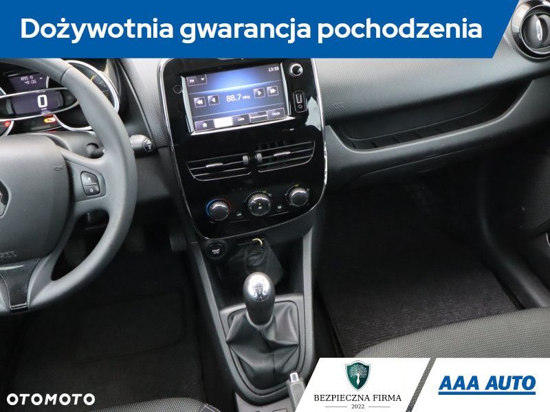 Renault Clio - 10