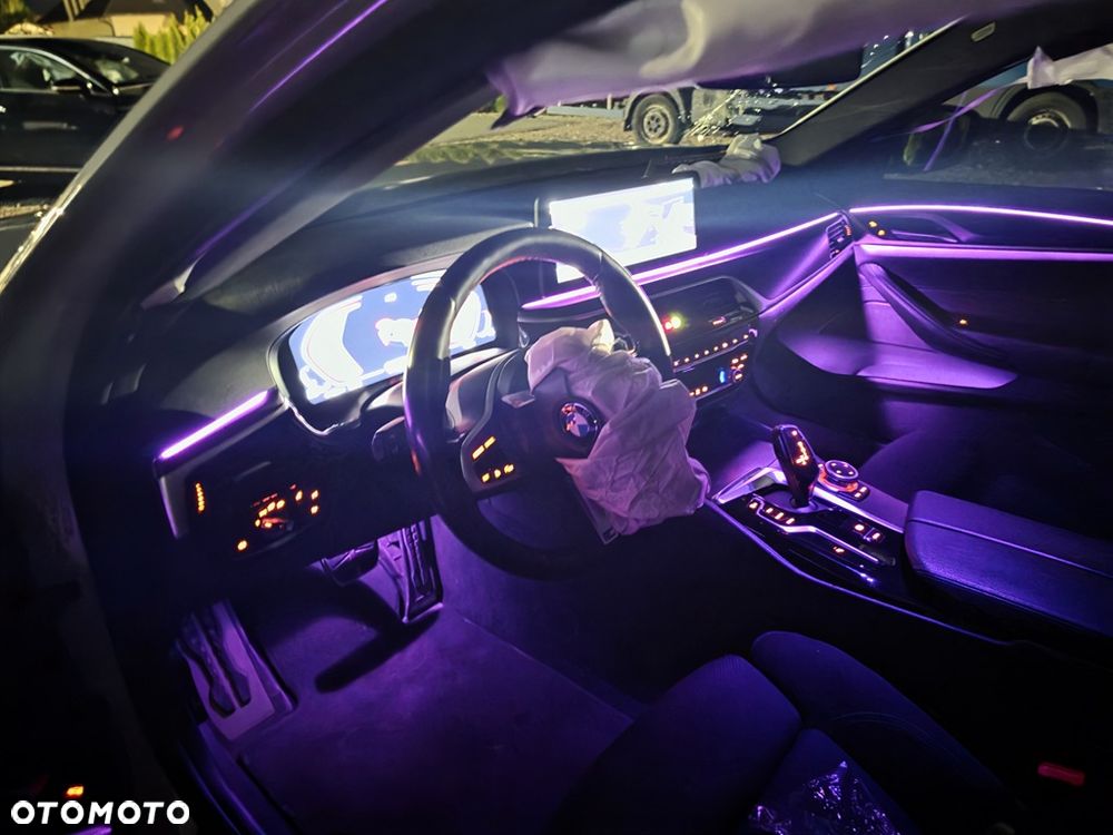 BMW Seria 5 520d xDrive MHEV M Sport sport - 26