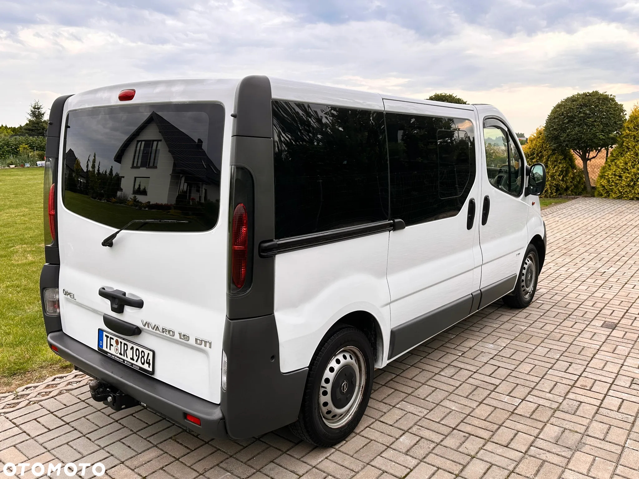 Opel Vivaro 1.9 CDTI L1H1 Tour - 10