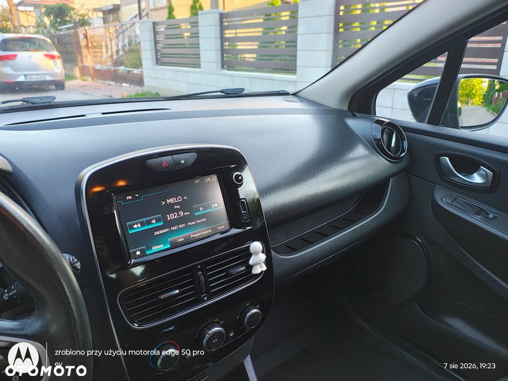 Renault Clio - 22