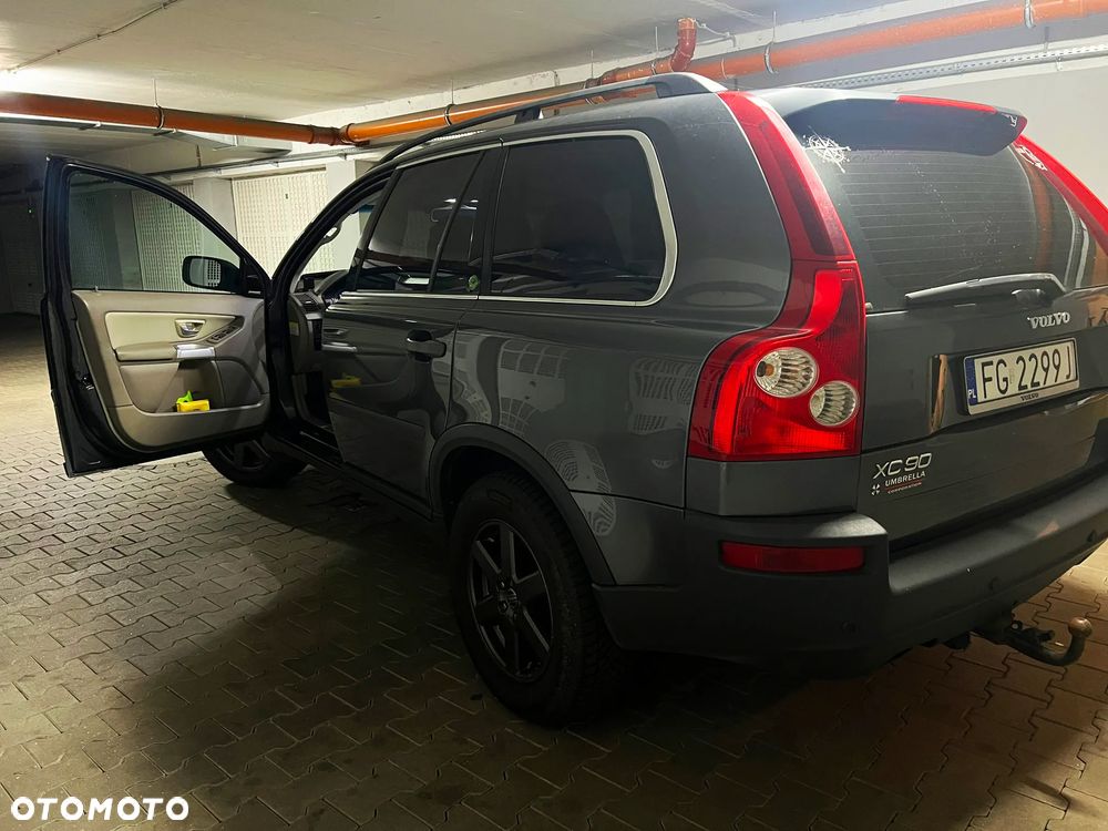 Volvo XC 90 2.4 D5 Momentum - 3