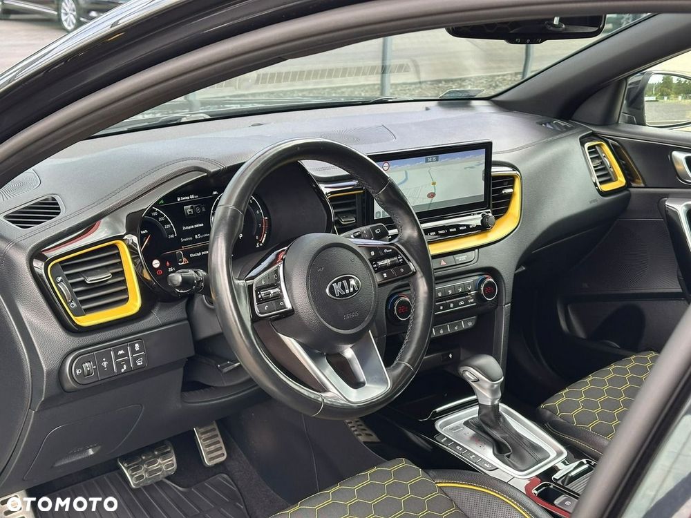 Kia XCeed 1.6 T-GDI L Business Line DCT - 13