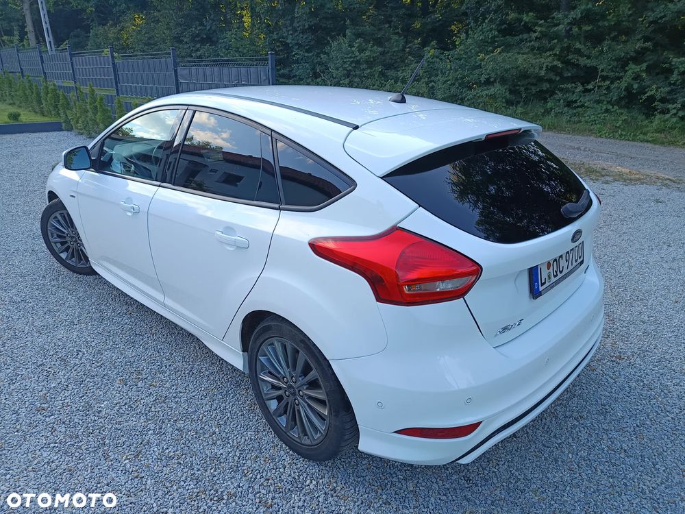 Ford Focus 1.0 EcoBoost Start-Stopp-System ST-LINE - 19