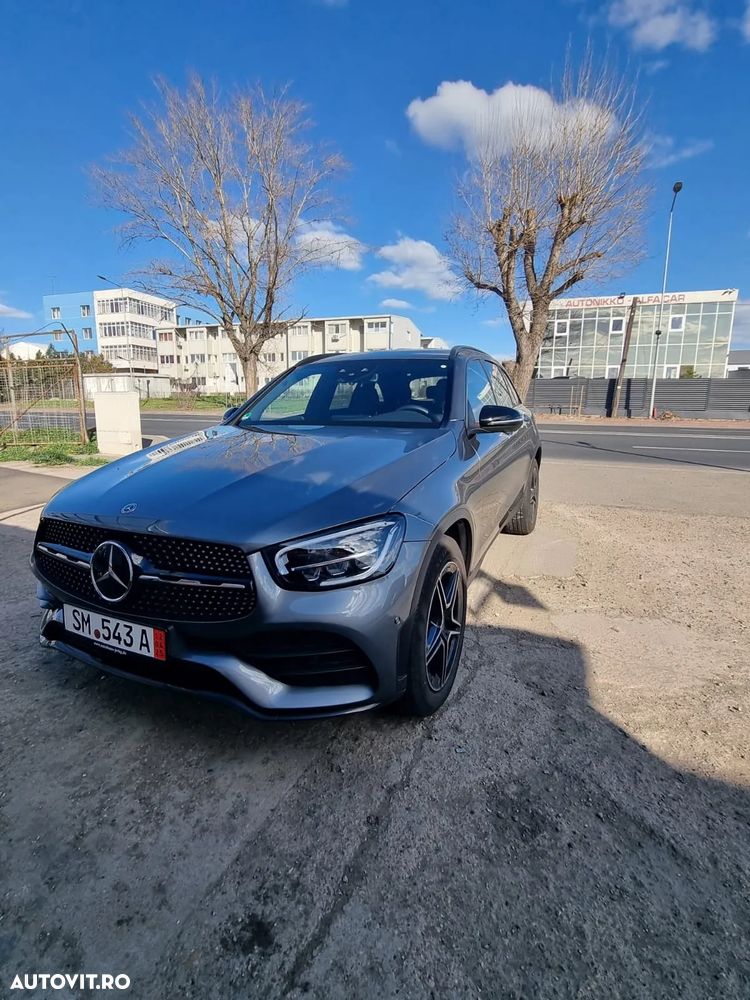 Mercedes-Benz GLC 220 d 4Matic 9G-TRONIC AMG Line - 2