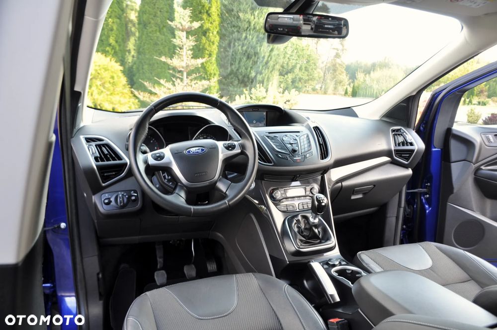 Ford Kuga - 28