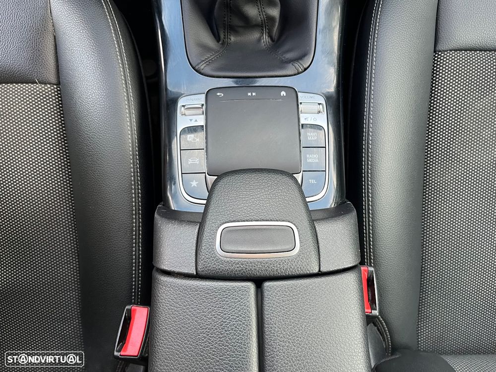Mercedes-Benz CLA 180 d Shooting Brake Style - 31