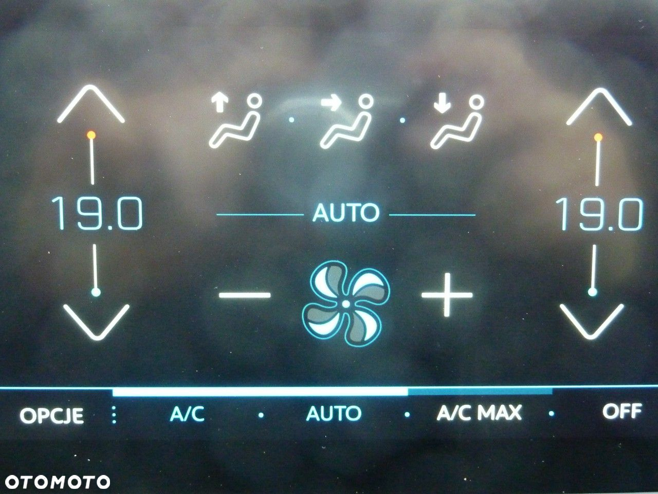 Peugeot 5008 - 22