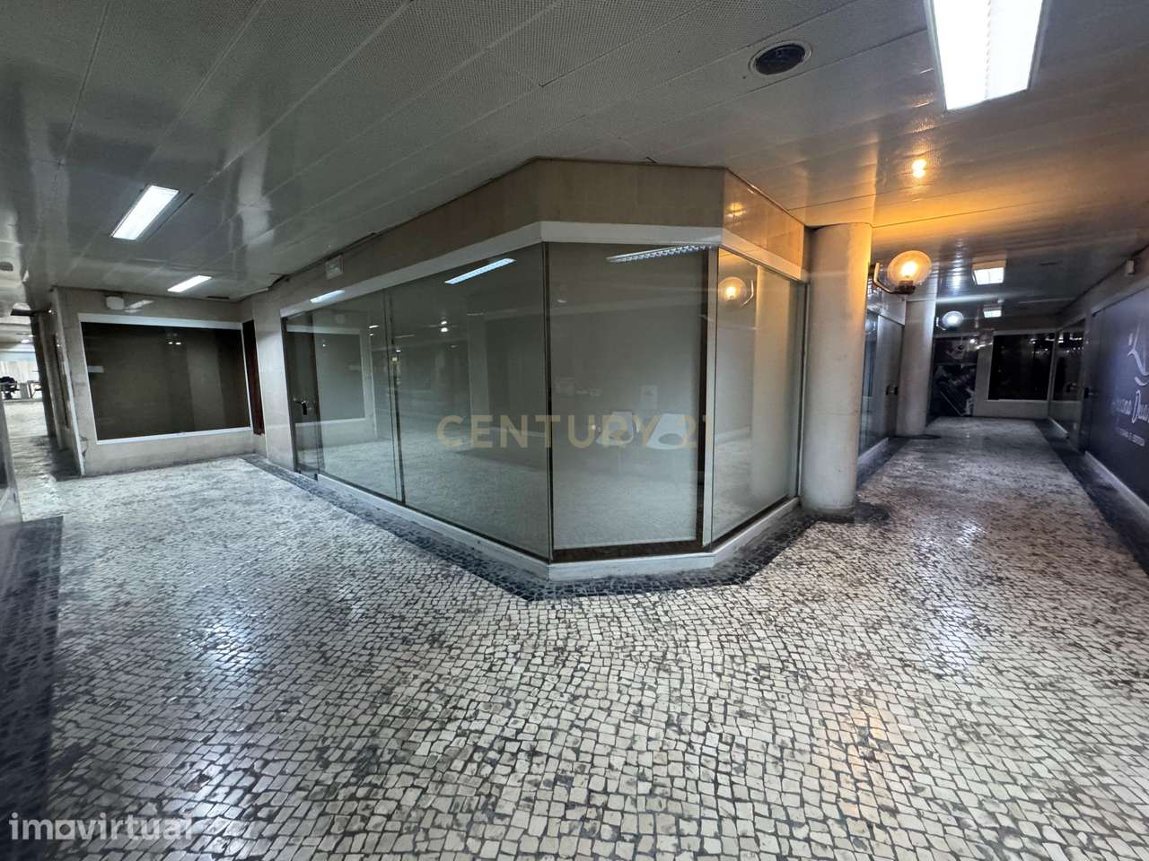 Loja para Arrendamento | Edifício Avenida – Coimbra - Grande imagem: 5/6