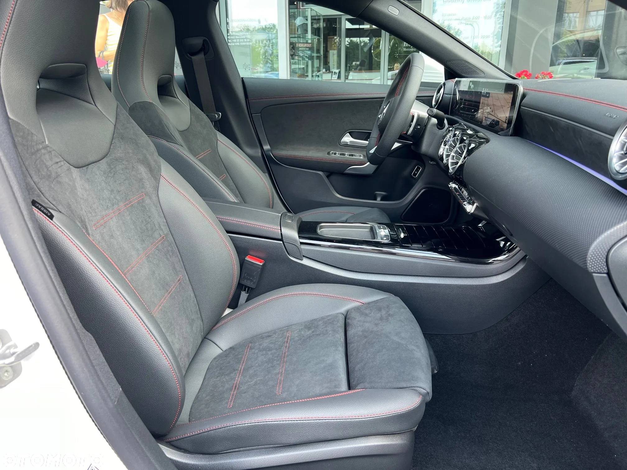 Mercedes-Benz CLA - 14