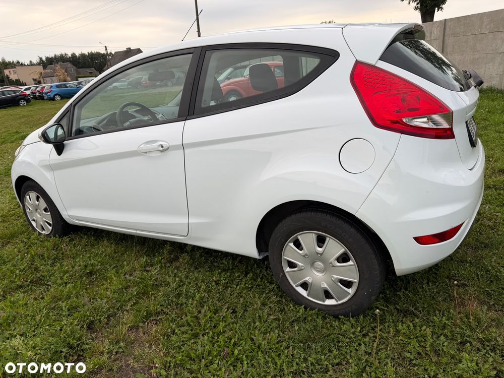 Ford Fiesta 1.25 Trend Edition - 6