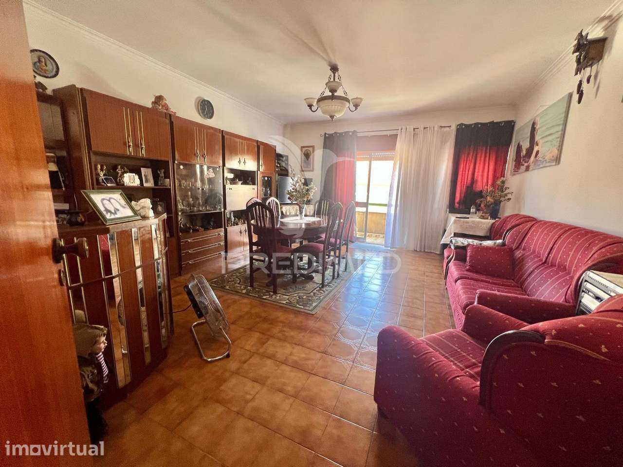 Apartamento T2 com Terraço, Varandas e 2 Arrecadações - Vialonga - Grande imagem: 3/39