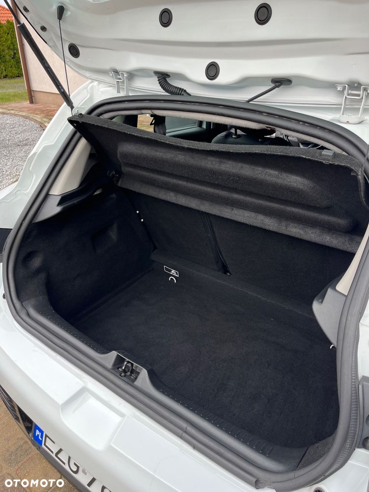 Renault Clio 1.2 16V 75 LIMITED - 13