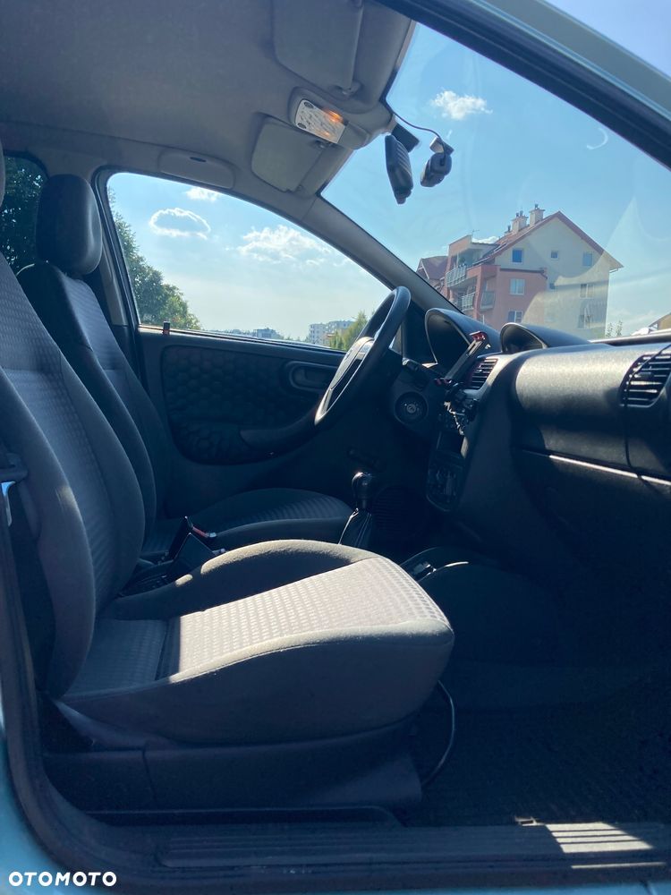 Opel Corsa - 8