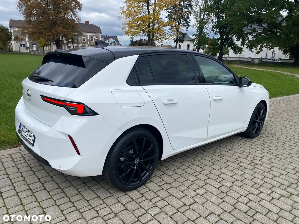 Opel Astra 1.2 Turbo Business Edition - 21