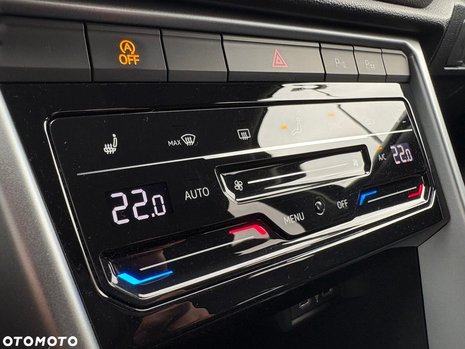 Volkswagen T-Roc - 23