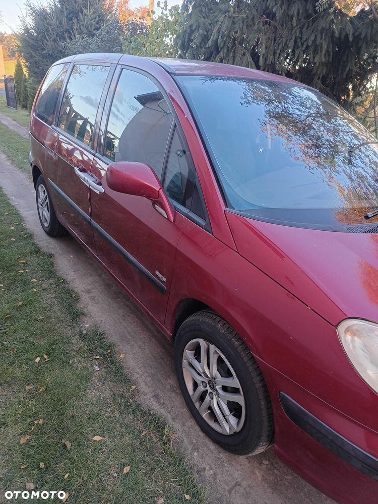 Peugeot 807 - 8