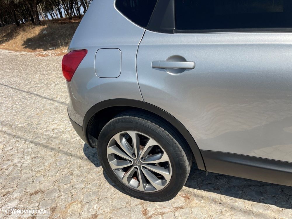 Nissan Qashqai 1.5 dCi Tekna Premium 17 - 19