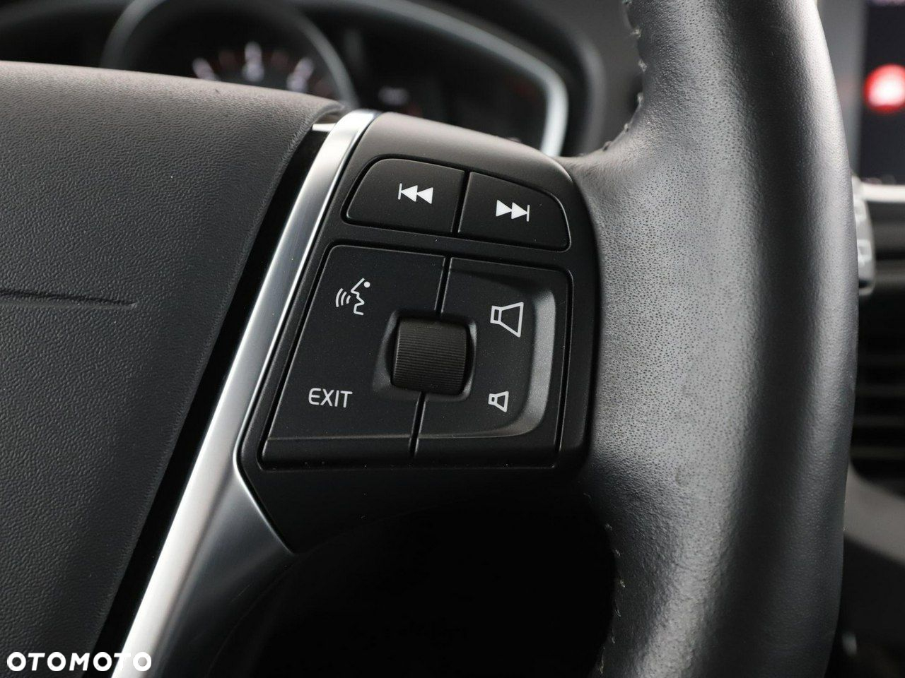 Volvo V40 Cross Country T3 Drive-E Momentum - 29