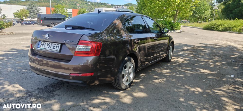 Skoda Octavia 1.6 TDI Style - 10