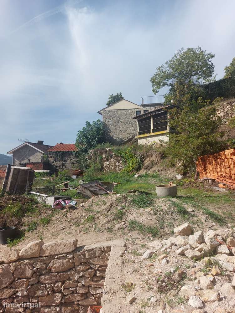Moradia em granito p/ recuperar – Sever do Vouga - Grande imagem: 4/29