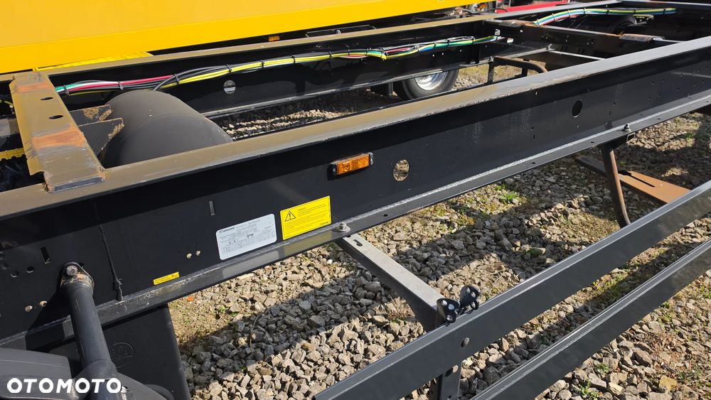 Krone 21.500zł netto KRONE BDF 2020ROK OPONY 385/65R22.5 80%  ST.idealny MOŻLIWOŚĆ TRANSPORTU - 16