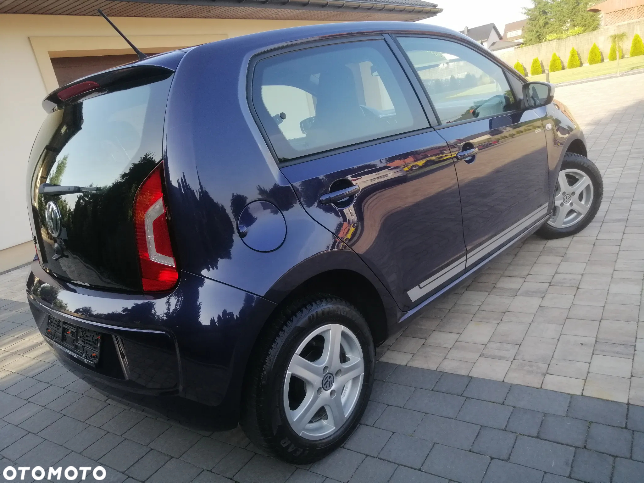 Volkswagen up! club - 11