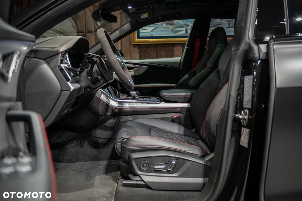 Audi SQ8 - 10