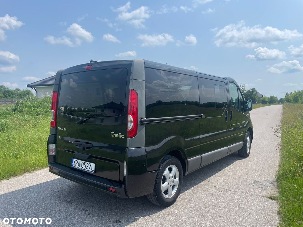 Renault Trafic FAP Passenger Black Edition - 3