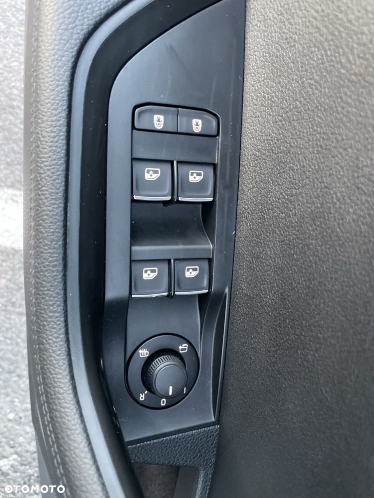 Skoda Superb 2.0 TDI SCR L&K DSG - 28