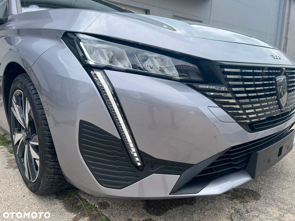 Peugeot 308 PureTech 130 EAT8 Allure - 21