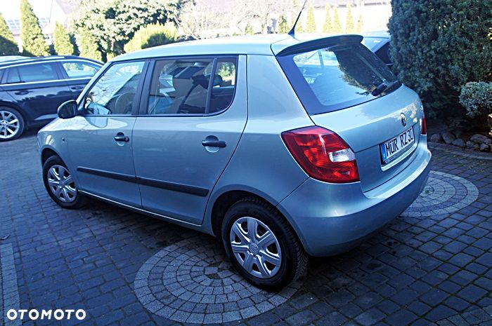 Skoda Fabia 1.2 HTP FAMILY - 11