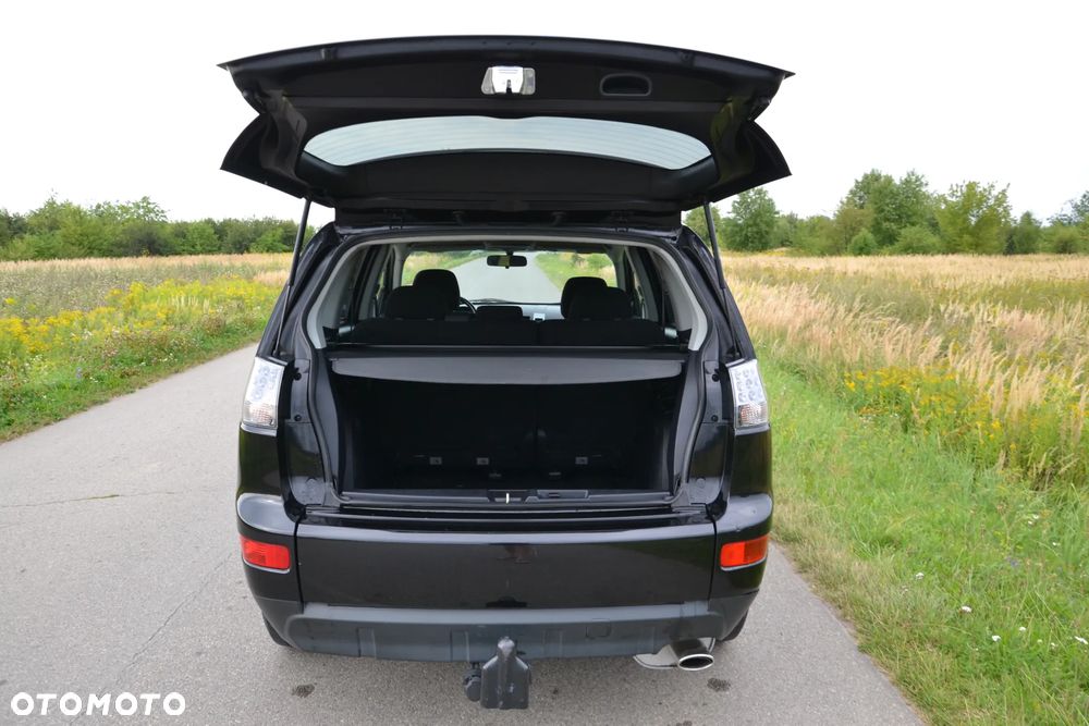Mitsubishi Outlander 2.4 2WD Plus - 29