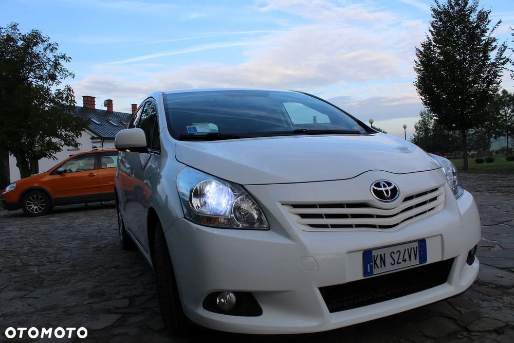 Toyota Verso 2.0 D-4D Edition - 36