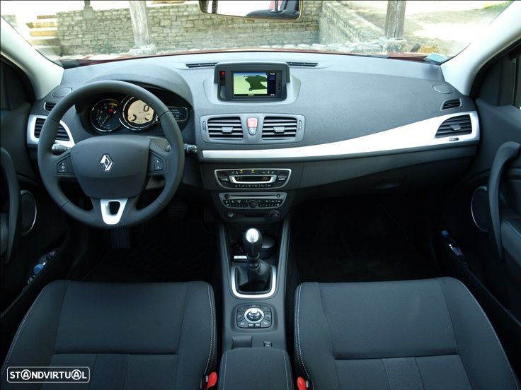 Renault Mégane 1.5 dCi Dynamique - 4