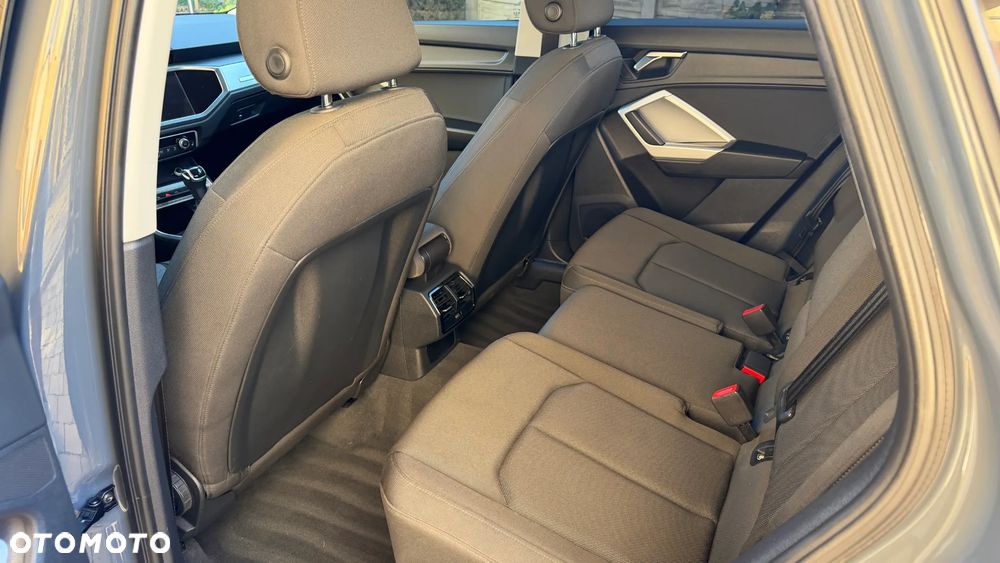 Audi Q3 35 TDI Advanced S tronic - 29