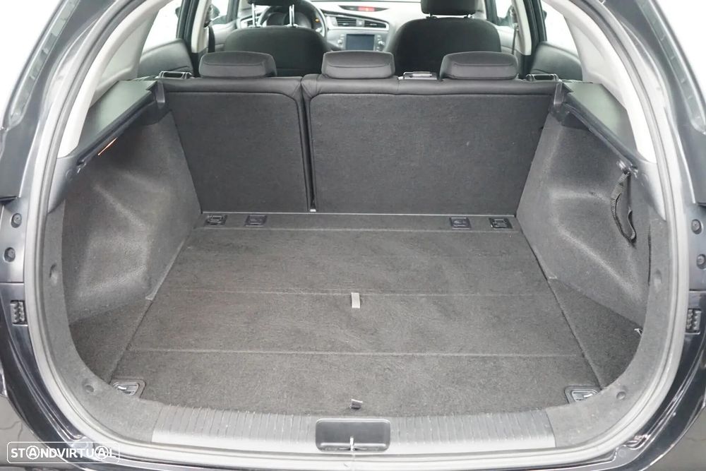 Kia Ceed SW - 11