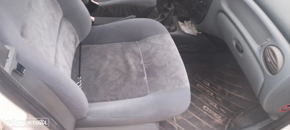 Renault Mégane Classic 1.4 RN AC - 13