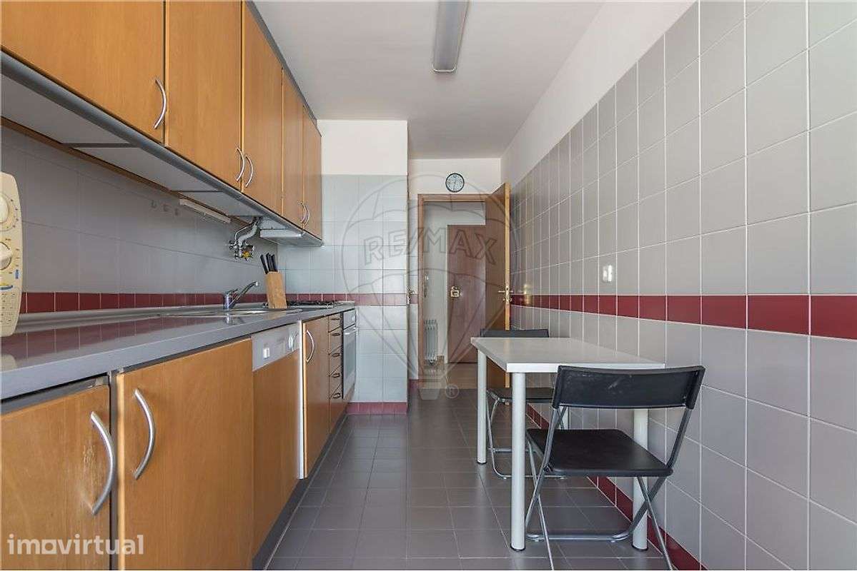 Apartamento T0 para arrendamento - Grande imagem: 4/13
