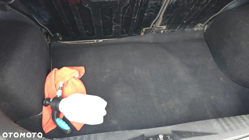 Ford Fiesta 1.3 - 8