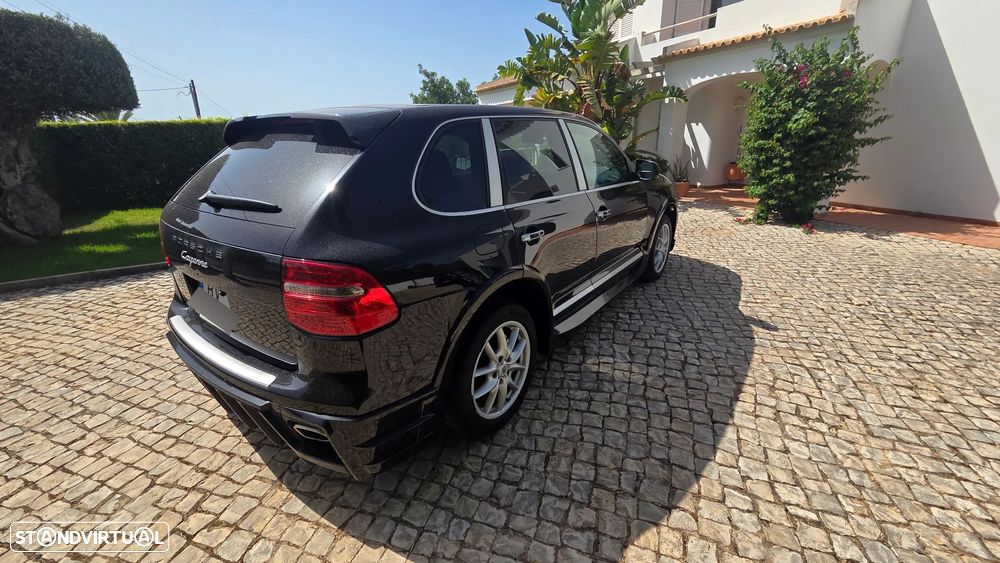 Porsche Cayenne - 6