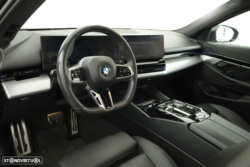 BMW 520 d Pack Desportivo M - 7