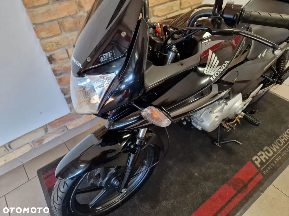 Honda CBF - 18